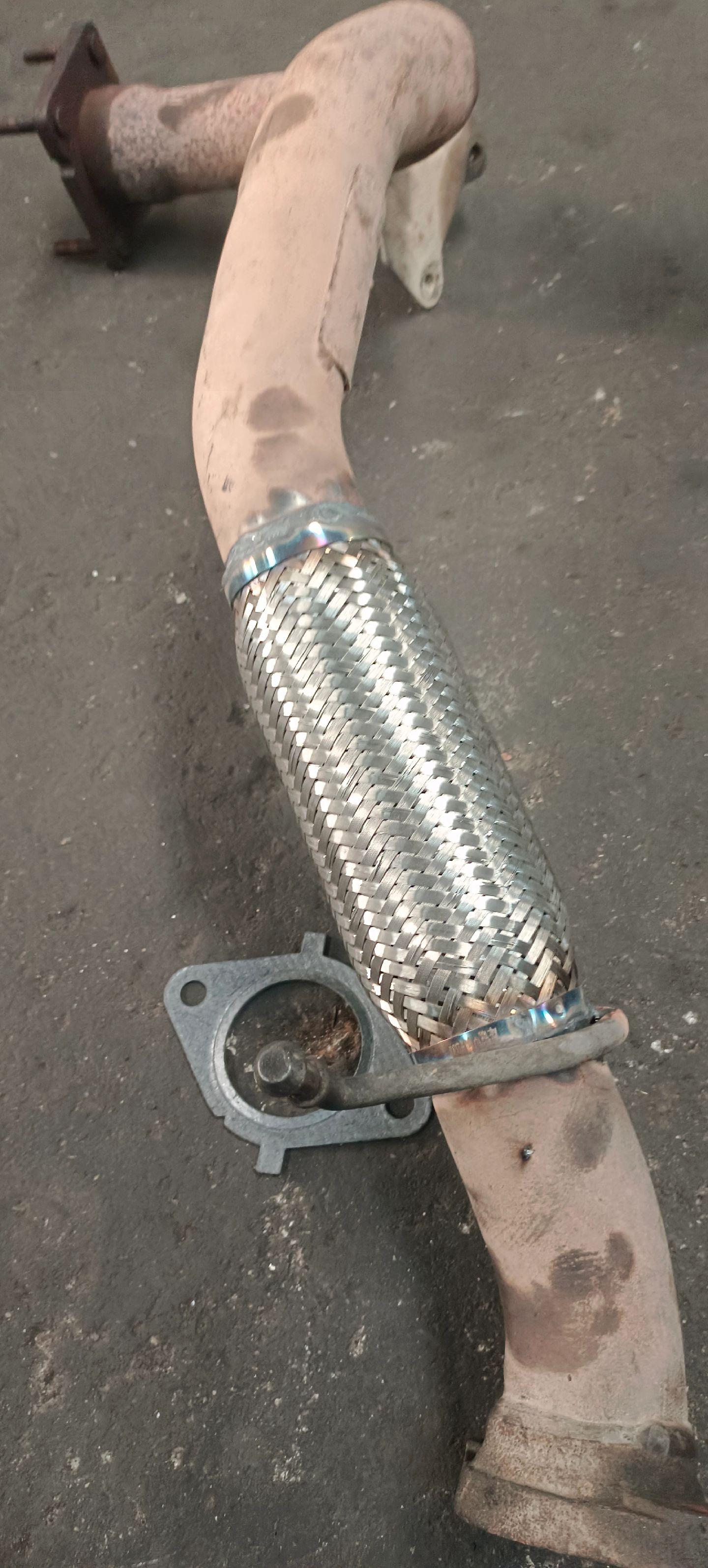 exhaust-flex-pipe-broken-leak-2025.jpg