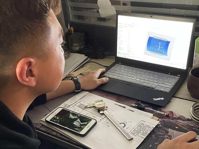 Custom flexible hose